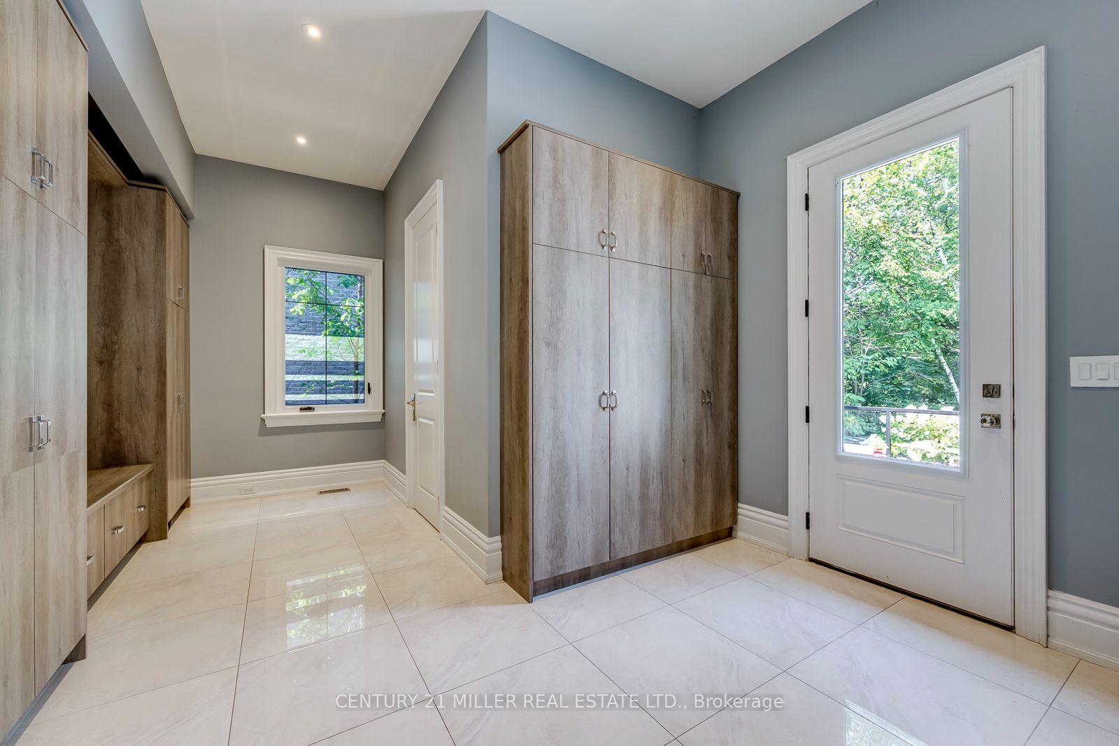 Photo 21 of 1399 Willowdown Road, Oakville, Southwest — HOMEH
