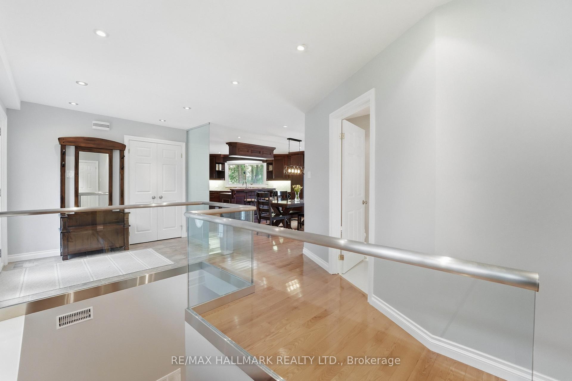 Photo 12 of 104 Riverbank Drive, Georgina, Pefferlaw — HOMEH