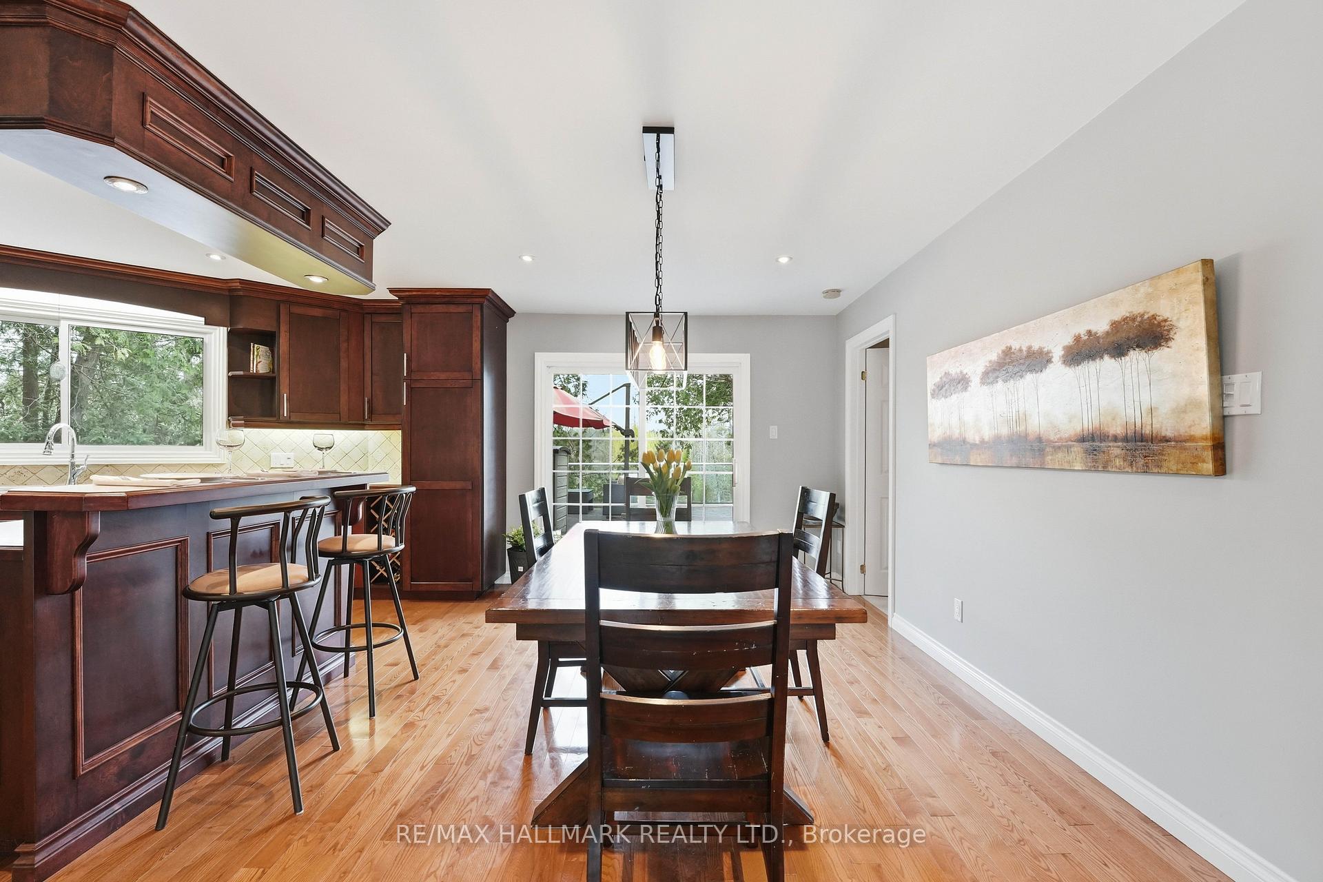 Photo 18 of 104 Riverbank Drive, Georgina, Pefferlaw — HOMEH