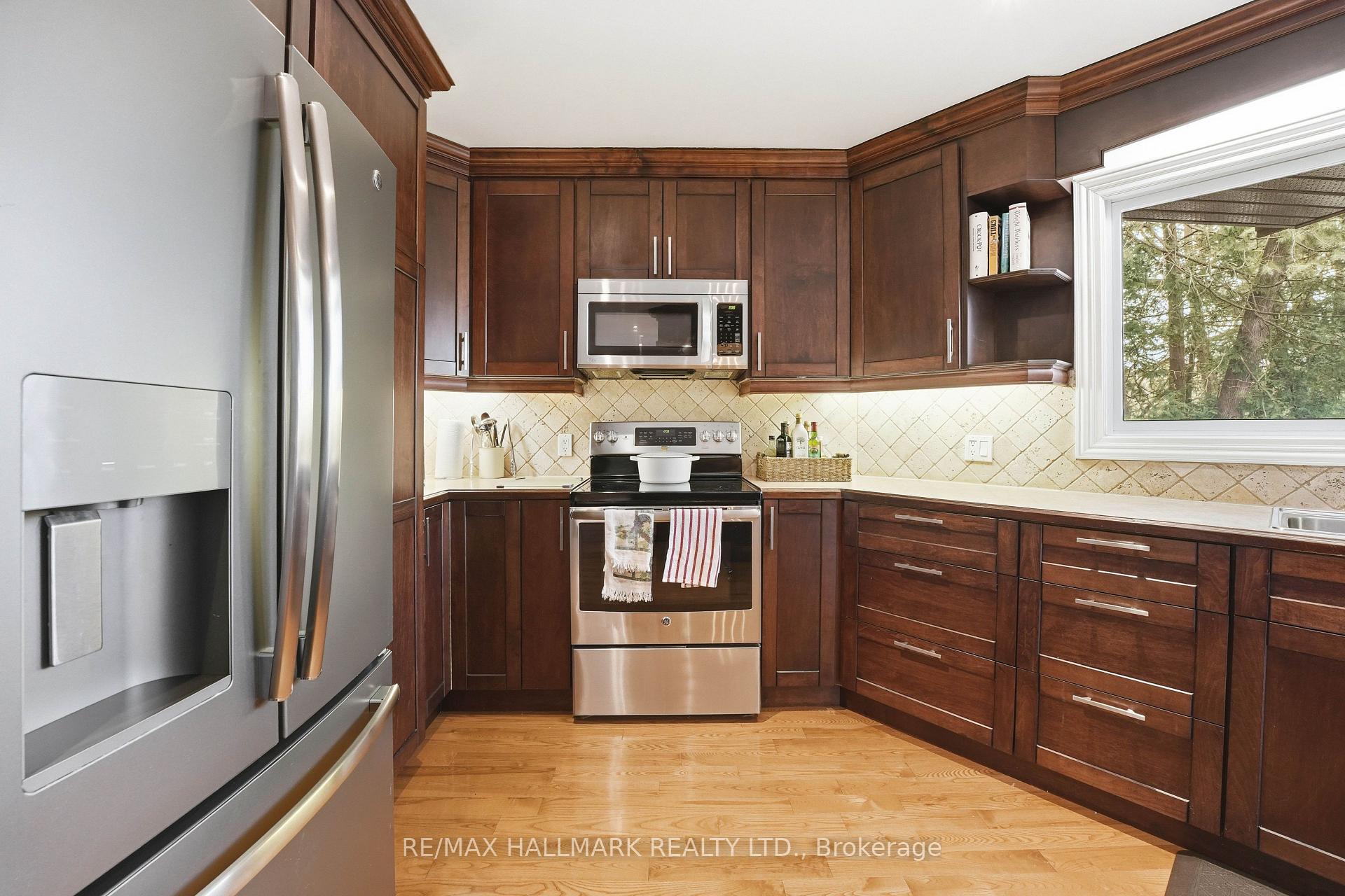 Photo 19 of 104 Riverbank Drive, Georgina, Pefferlaw — HOMEH