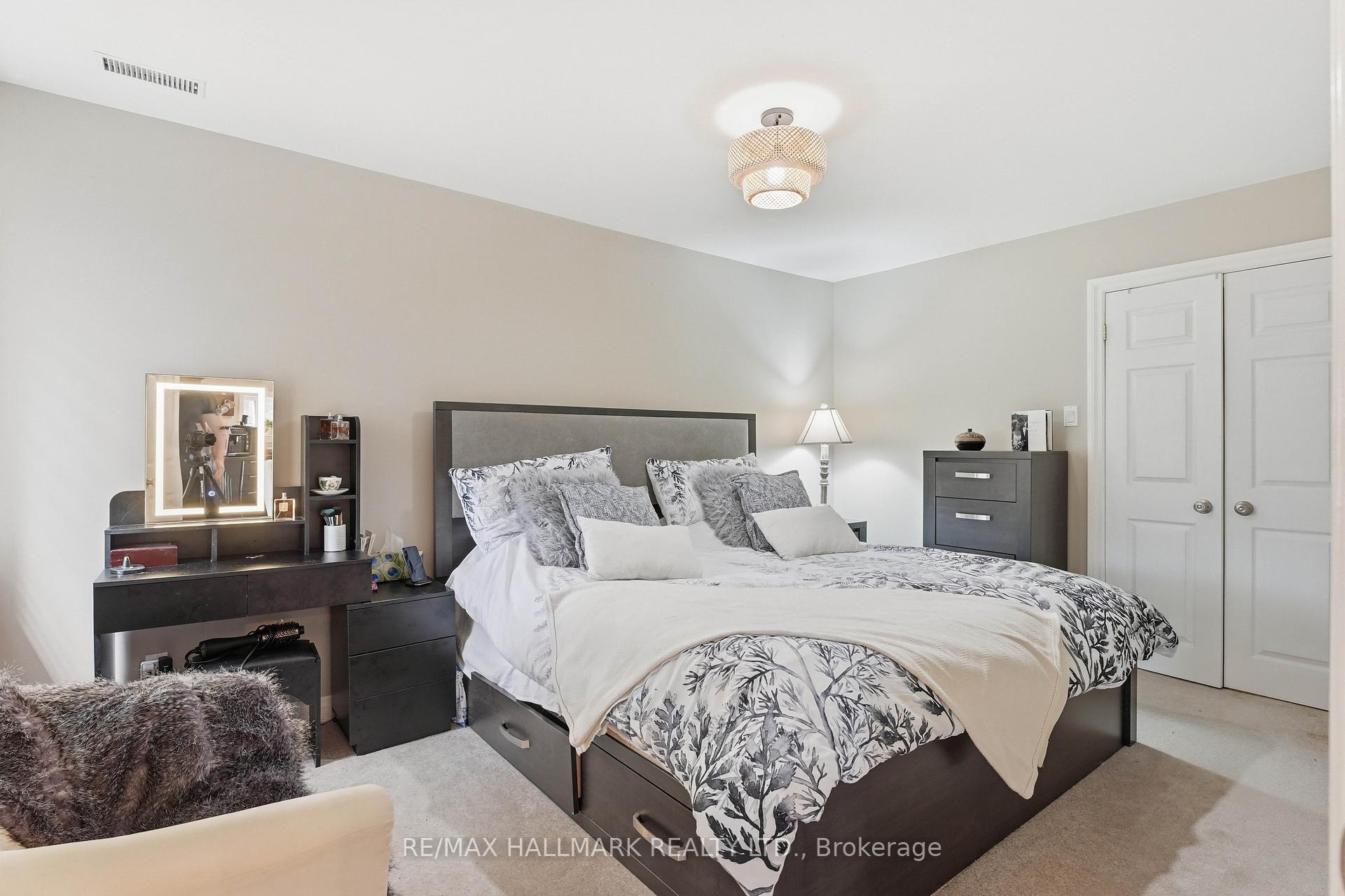 Photo 30 of 104 Riverbank Drive, Georgina, Pefferlaw — HOMEH