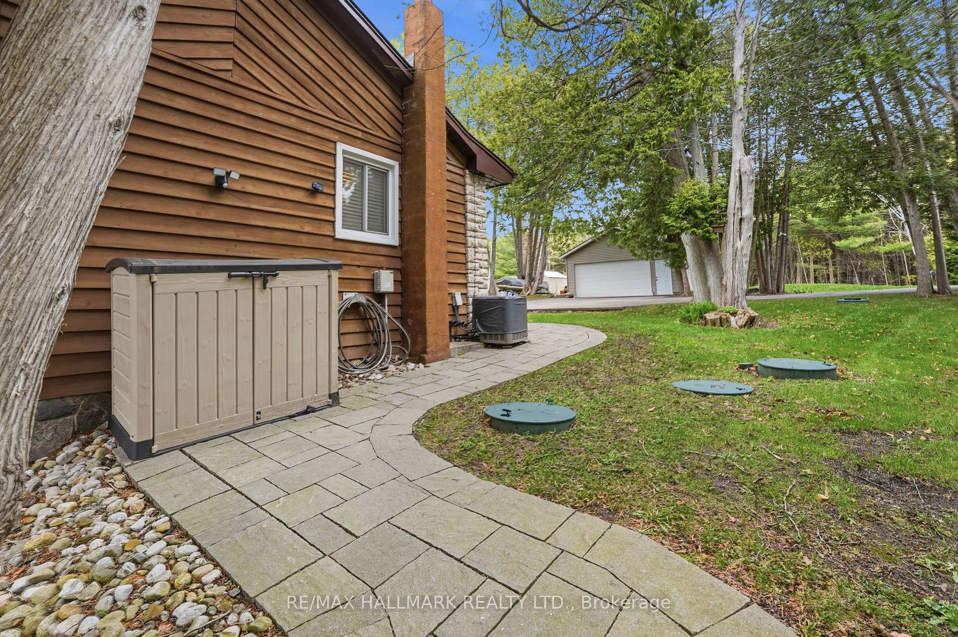 Photo 35 of 104 Riverbank Drive, Georgina, Pefferlaw — HOMEH
