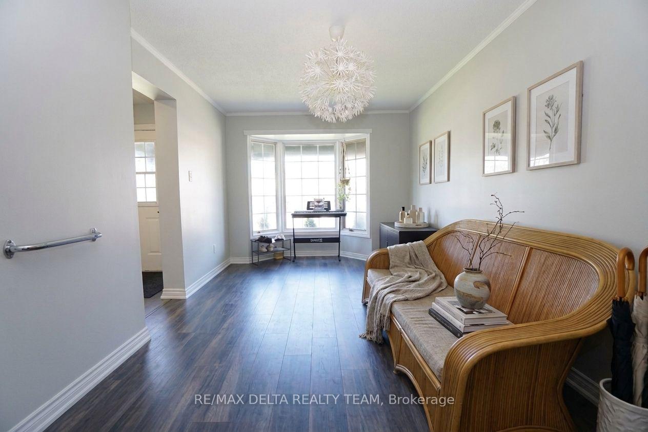 Photo 6 of 24 Raftus Square, Ottawa, Barrhaven - Pheasant Run — HOMEH
