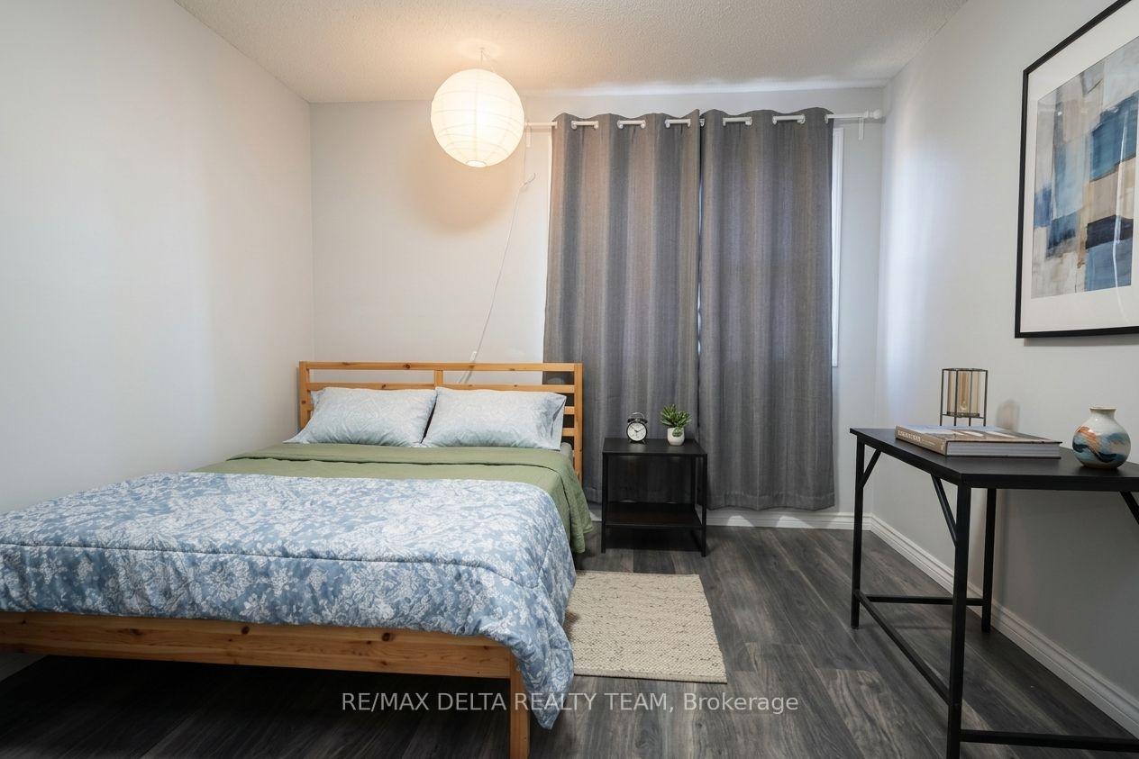 Photo 12 of 24 Raftus Square, Ottawa, Barrhaven - Pheasant Run — HOMEH