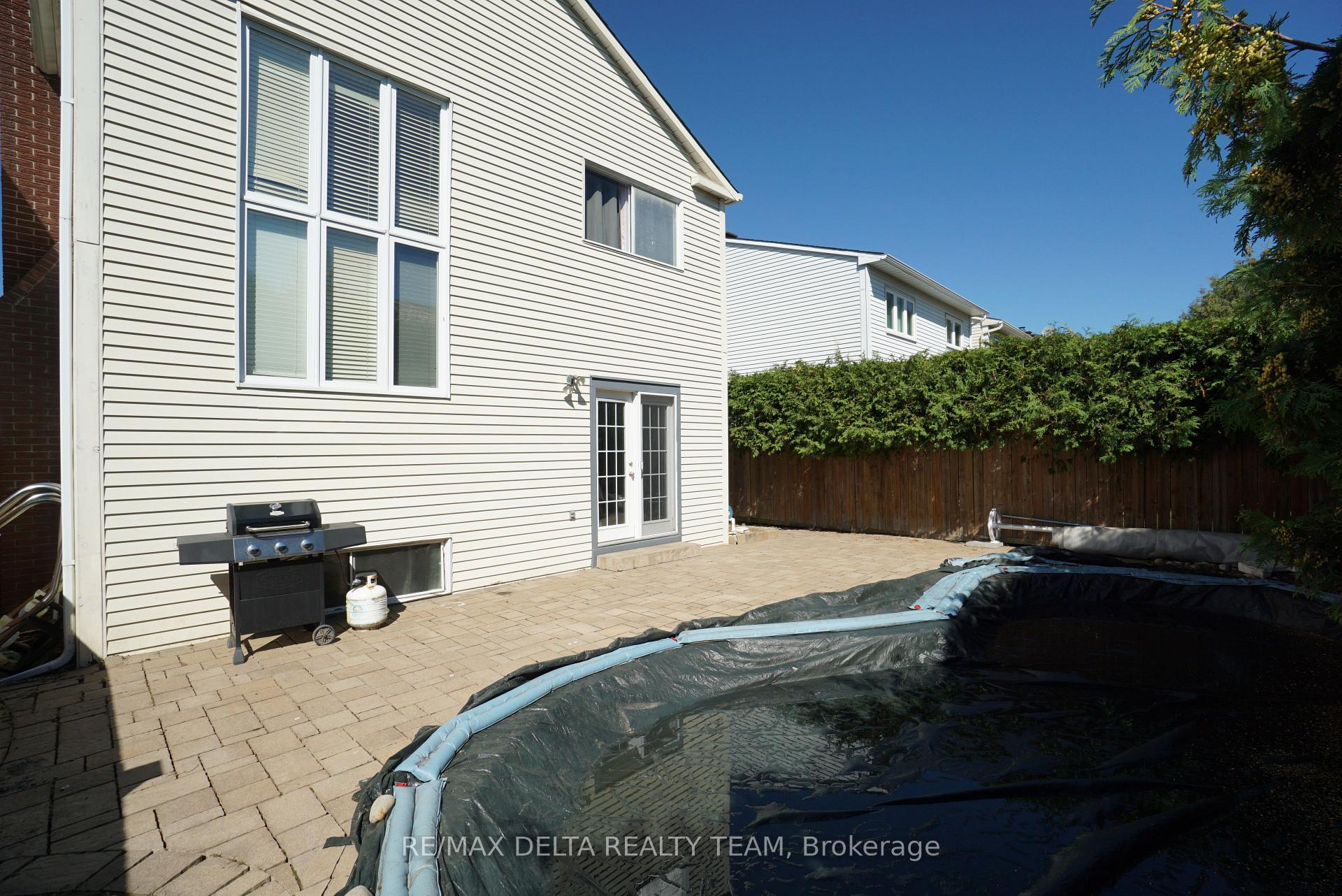 Photo 17 of 24 Raftus Square, Ottawa, Barrhaven - Pheasant Run — HOMEH