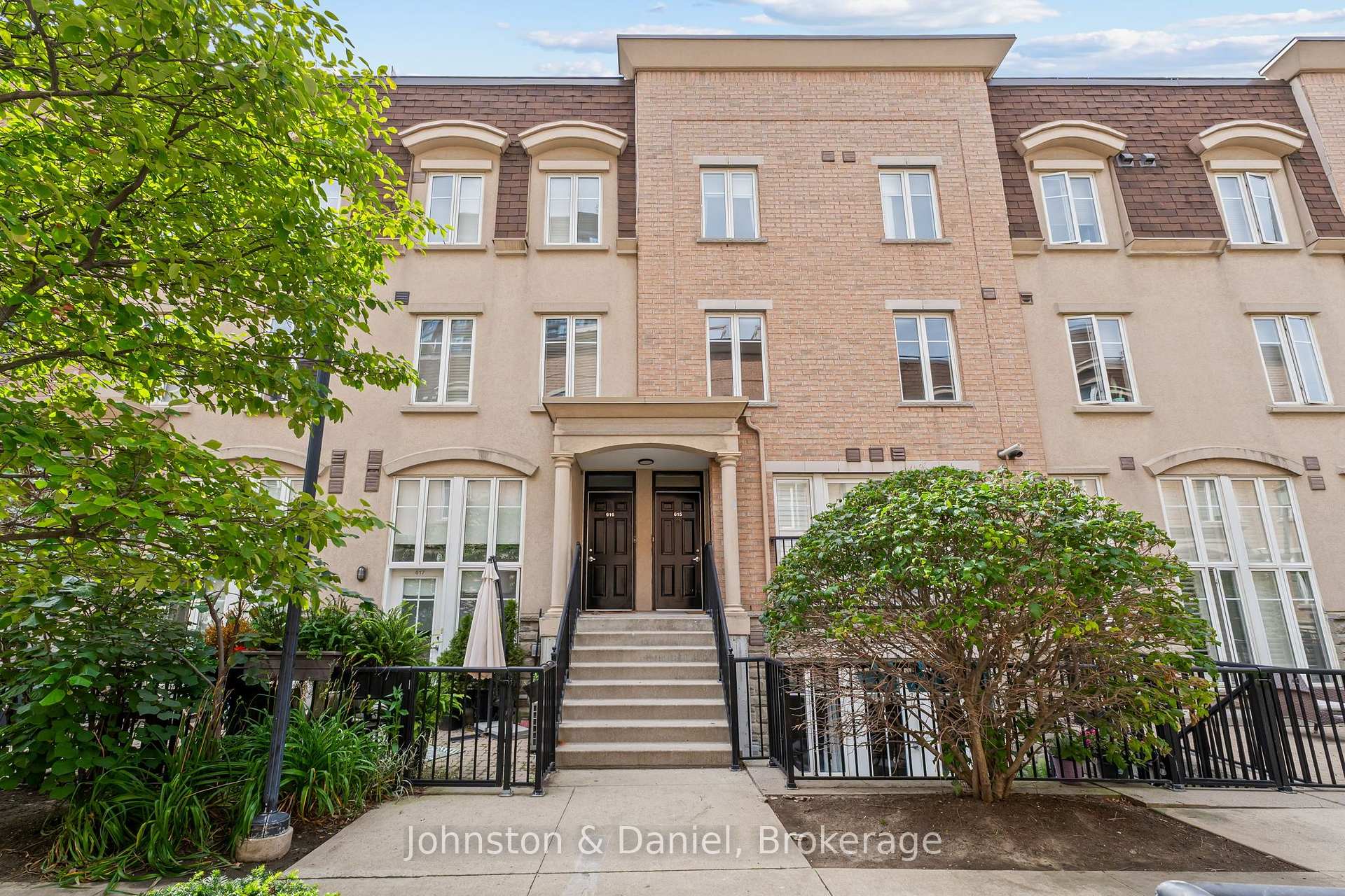 Photo 1 of Unit 615, 38 Western Battery Road W, Toronto, Niagara — HOMEH
