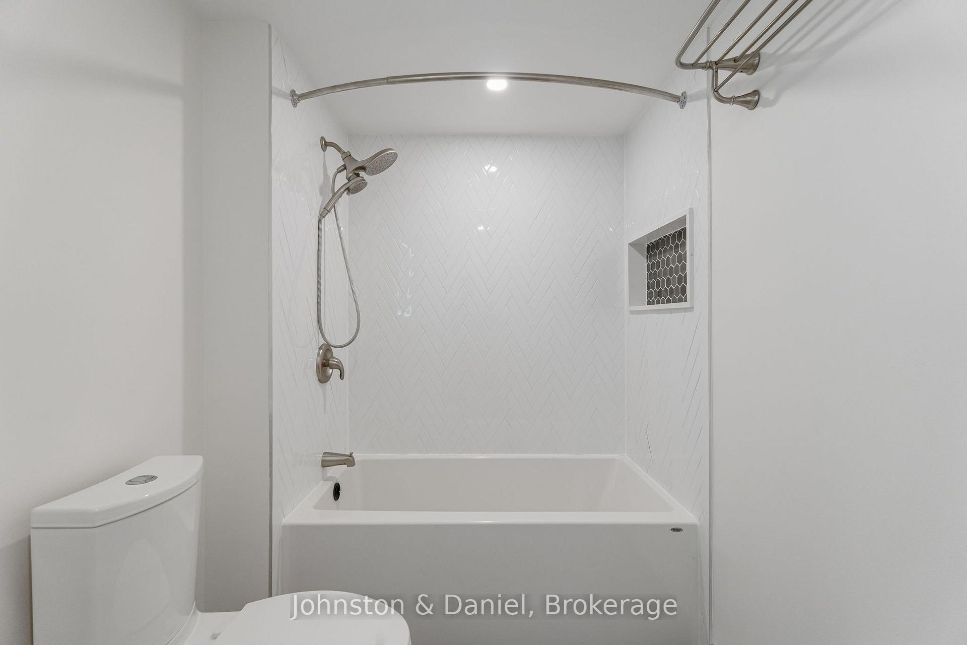Photo 15 of Unit 615, 38 Western Battery Road W, Toronto, Niagara — HOMEH