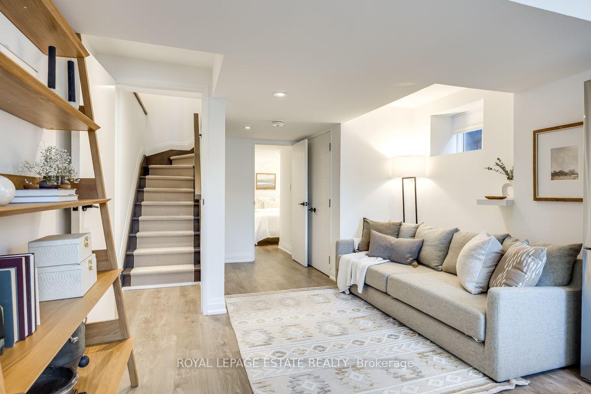 Photo 11 of 370 Silverthorn Avenue, Toronto, Keelesdale-Eglinton West — HOMEH