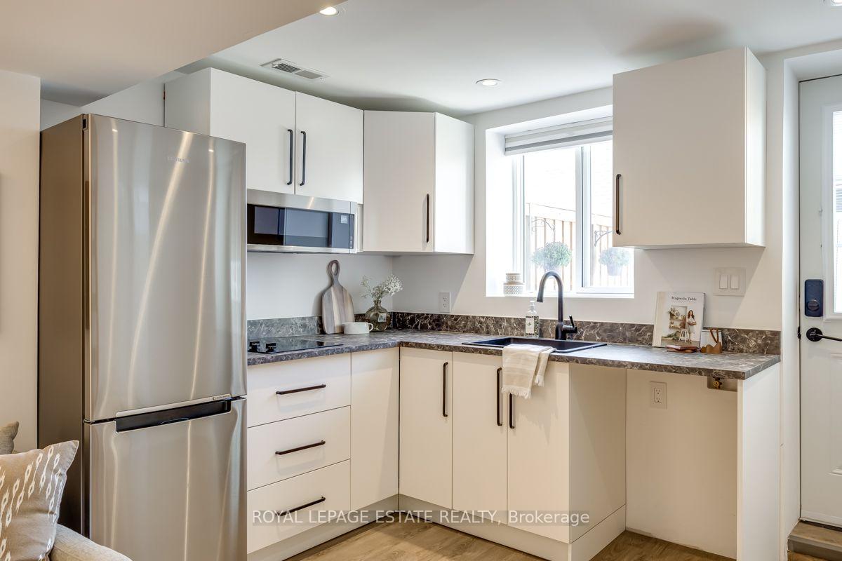 Photo 12 of 370 Silverthorn Avenue, Toronto, Keelesdale-Eglinton West — HOMEH