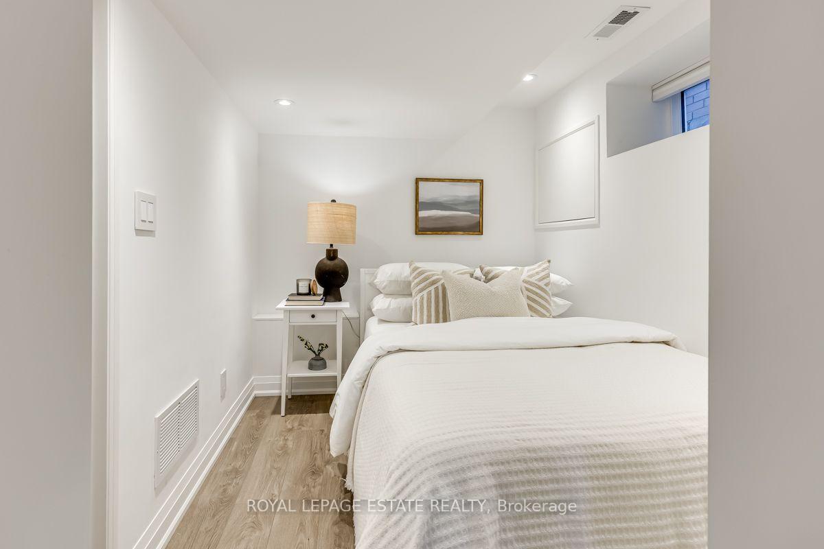 Photo 14 of 370 Silverthorn Avenue, Toronto, Keelesdale-Eglinton West — HOMEH