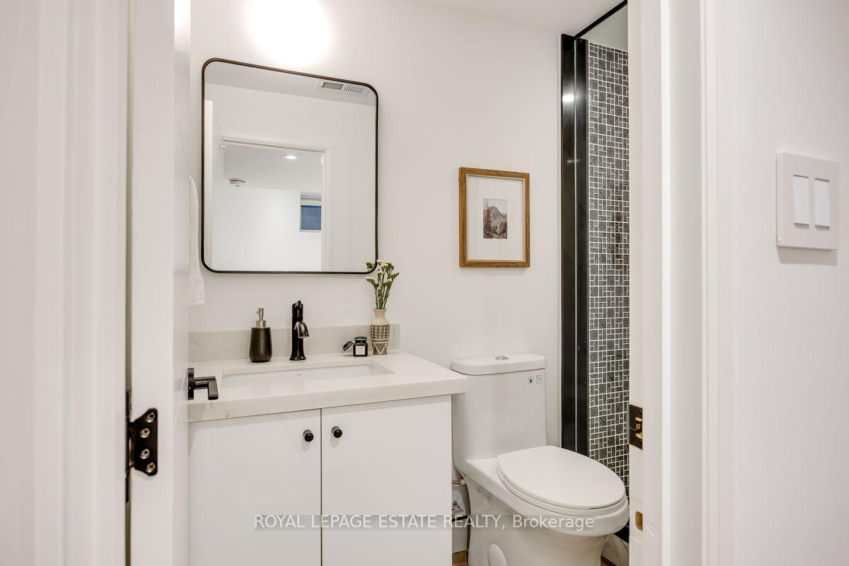 Photo 15 of 370 Silverthorn Avenue, Toronto, Keelesdale-Eglinton West — HOMEH