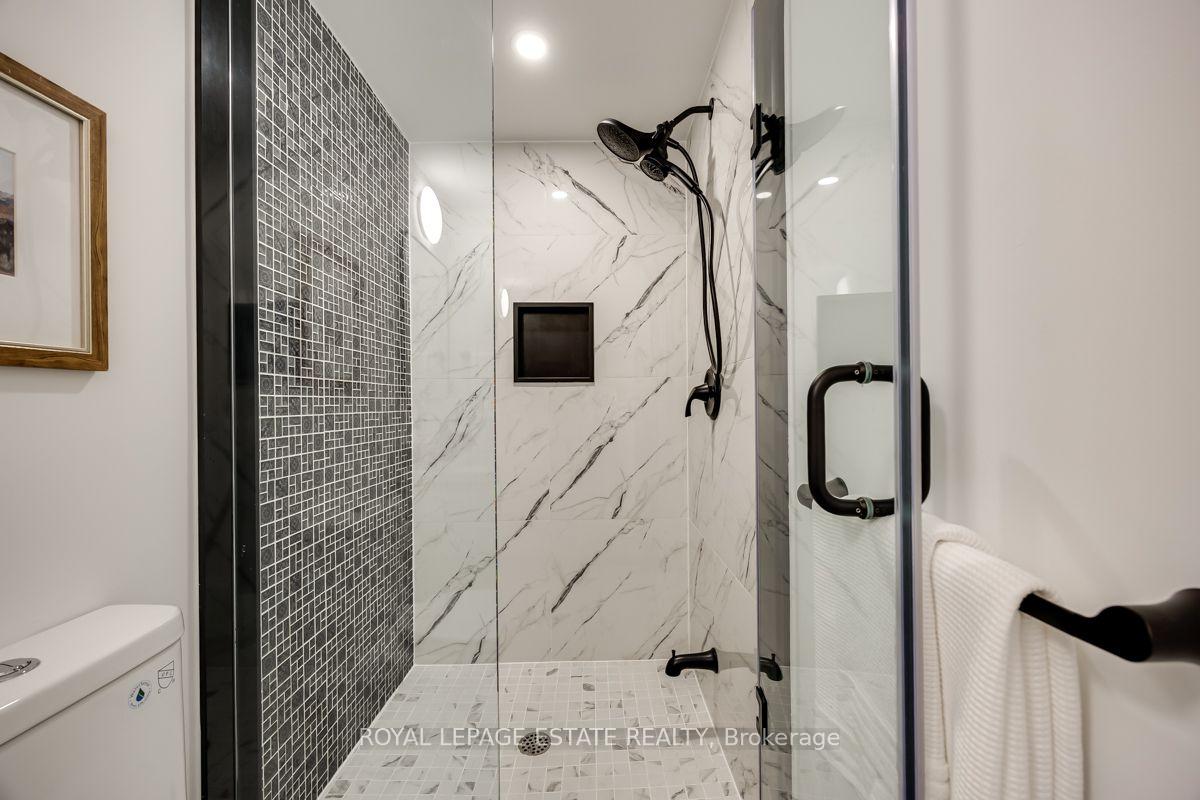 Photo 16 of 370 Silverthorn Avenue, Toronto, Keelesdale-Eglinton West — HOMEH