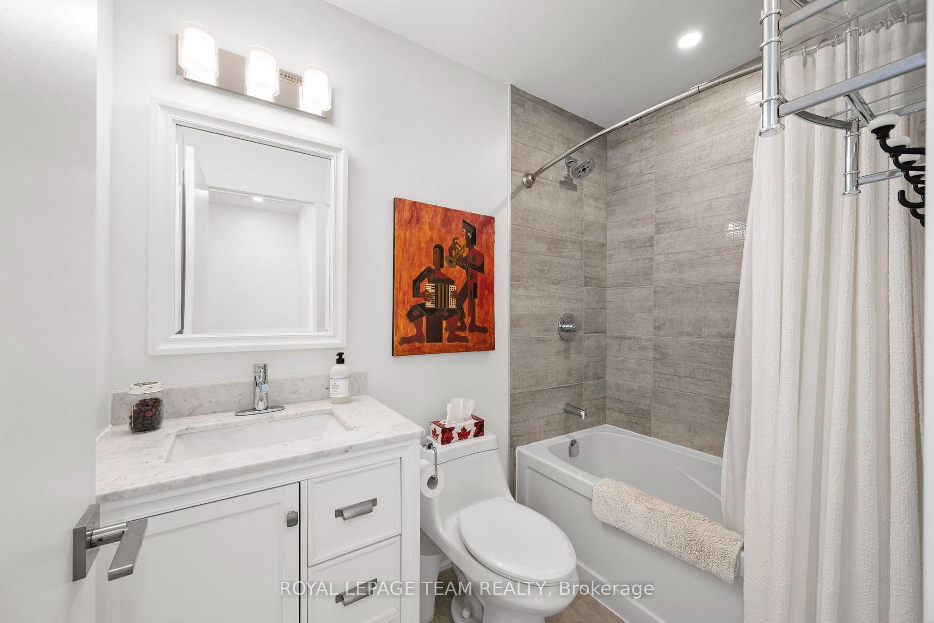 Photo 17 of 53 Merton Street, Ottawa, Hintonburg — HOMEH