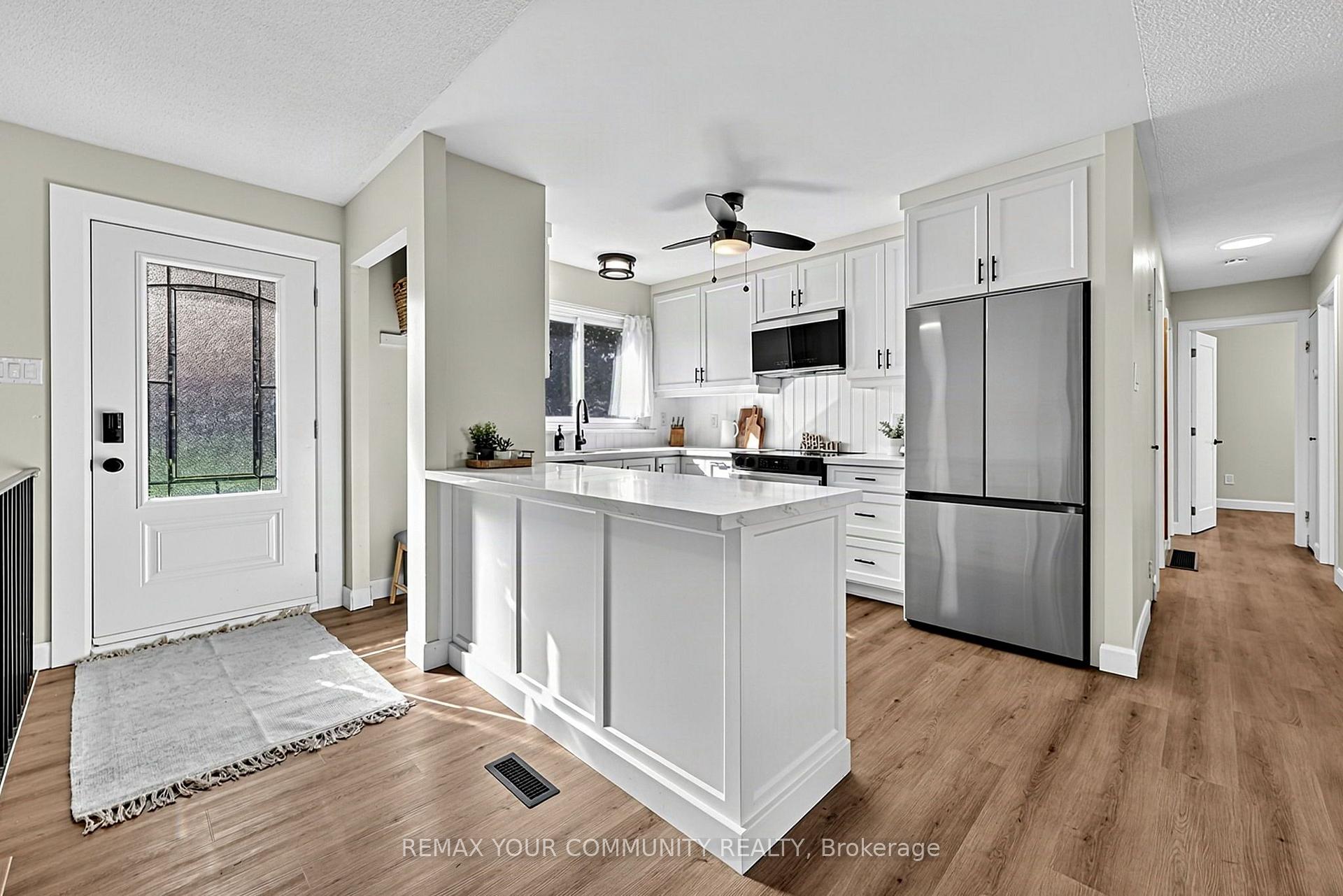 Photo 2 of 239 Sunset Crescent, Innisfil, Stroud — HOMEH