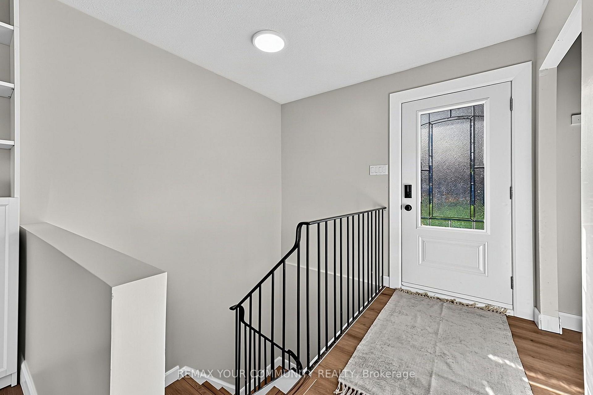 Photo 3 of 239 Sunset Crescent, Innisfil, Stroud — HOMEH