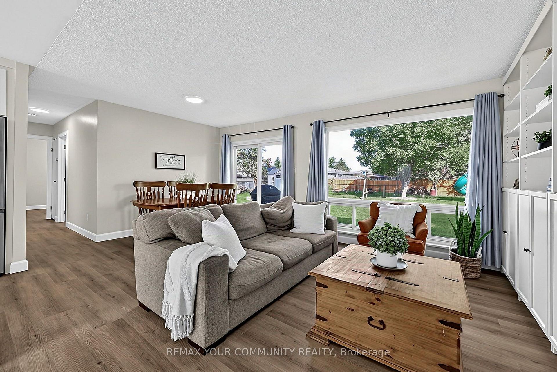 Photo 6 of 239 Sunset Crescent, Innisfil, Stroud — HOMEH