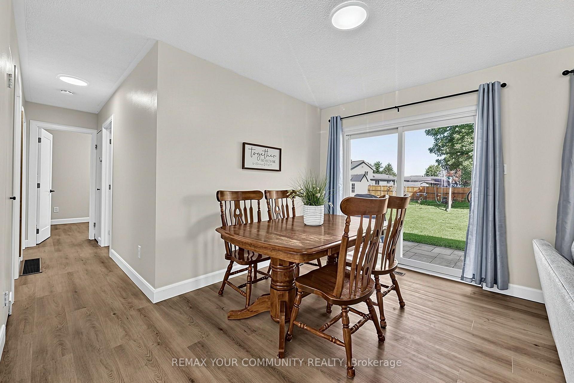 Photo 8 of 239 Sunset Crescent, Innisfil, Stroud — HOMEH