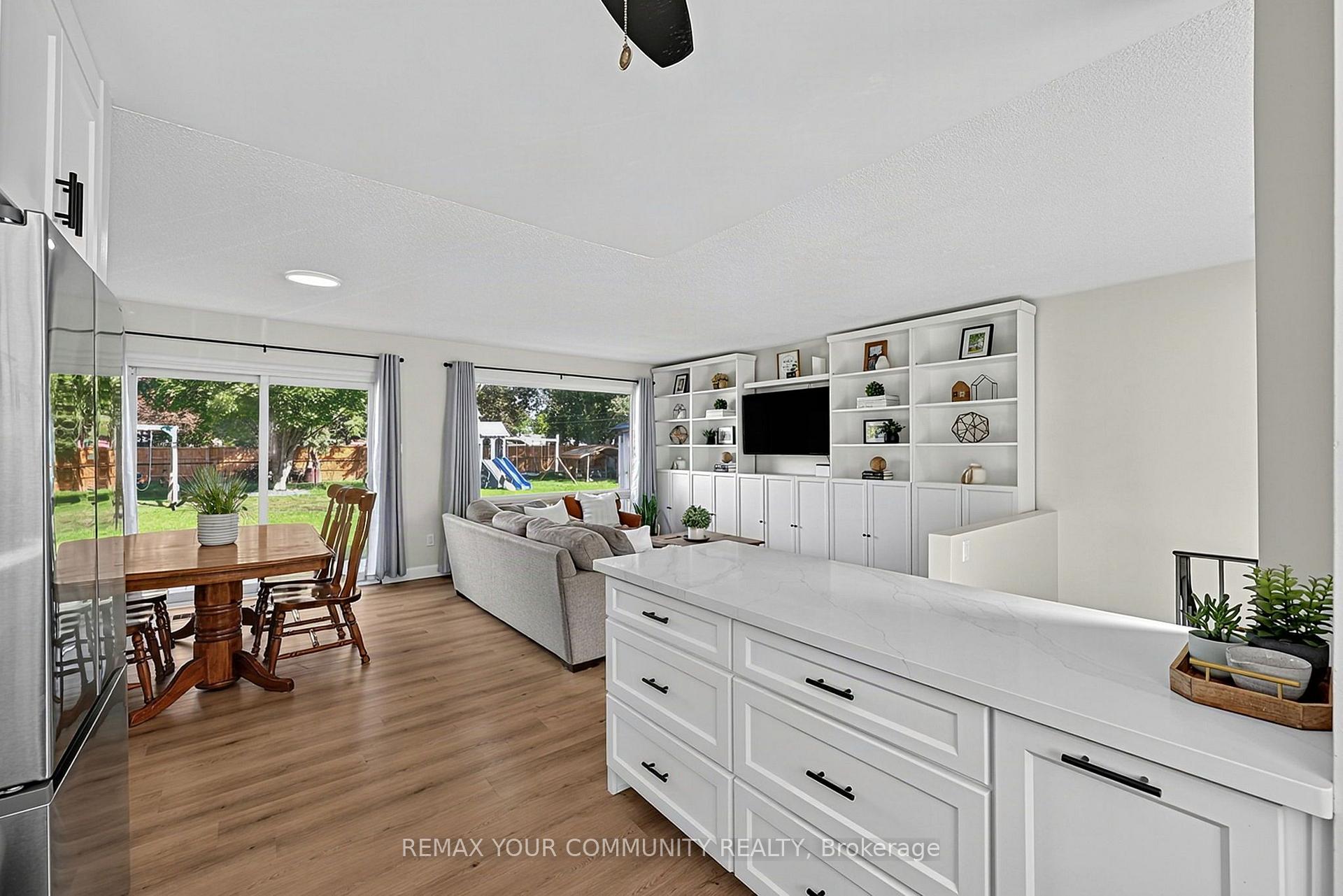 Photo 14 of 239 Sunset Crescent, Innisfil, Stroud — HOMEH