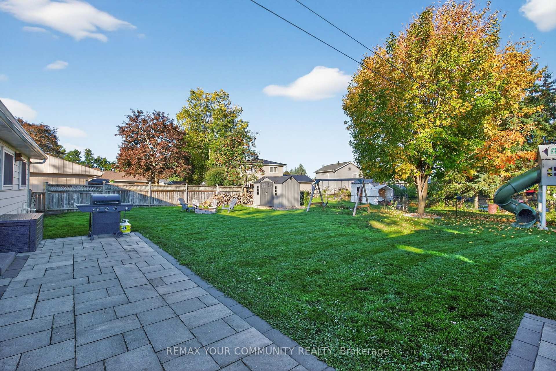 Photo 28 of 239 Sunset Crescent, Innisfil, Stroud — HOMEH