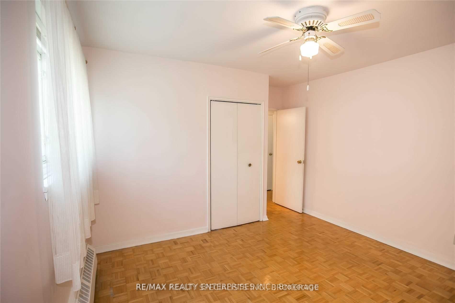 Photo 30 of 54 Rabbit Lane, Etobicoke, Eringate-Centennial-West Deane — HOMEH
