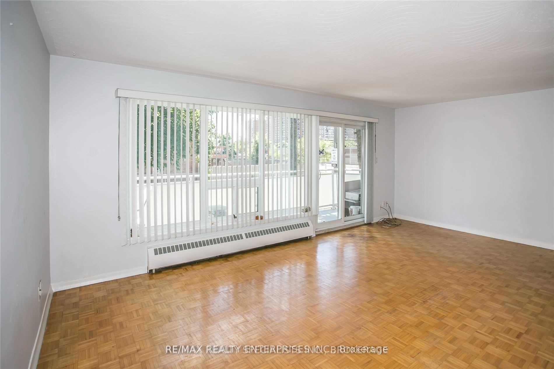 Photo 38 of 54 Rabbit Lane, Etobicoke, Eringate-Centennial-West Deane — HOMEH