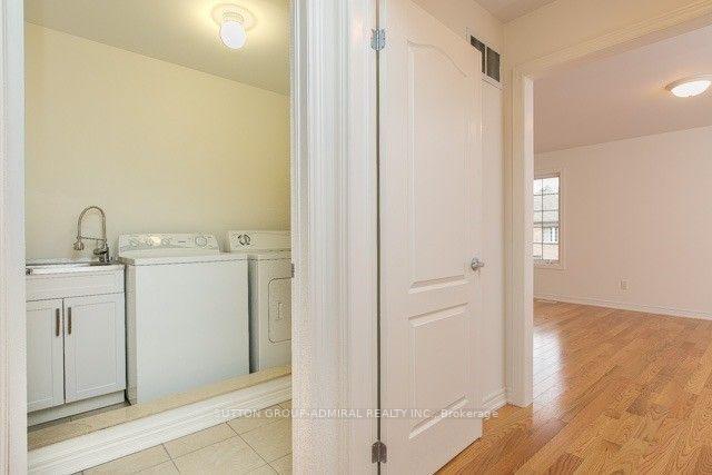 Photo 9 of 447 Lady Nadia Drive, Vaughan, Patterson — HOMEH