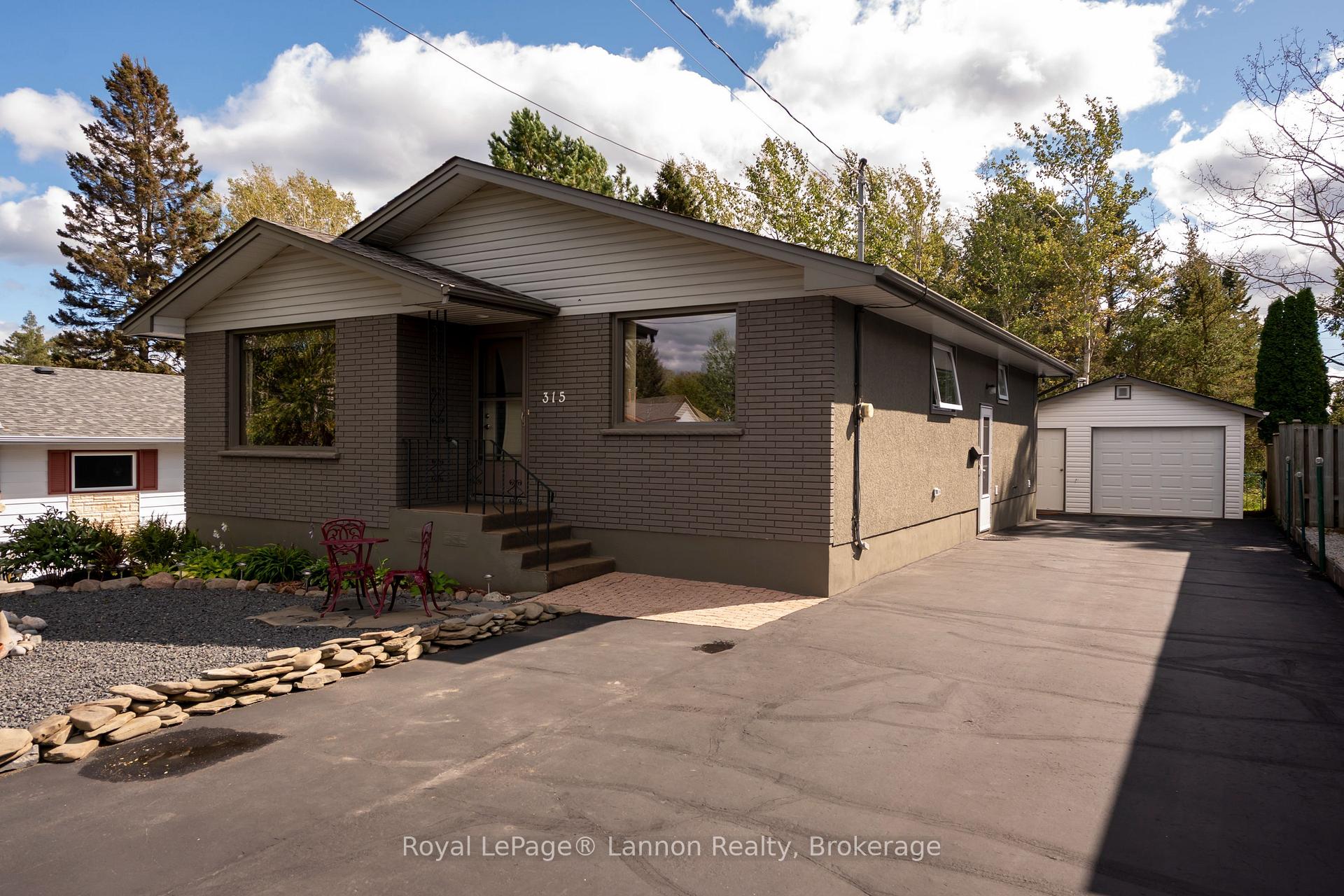 Photo 2 of 315 Rona Street, Thunder Bay, Current River — HOMEH