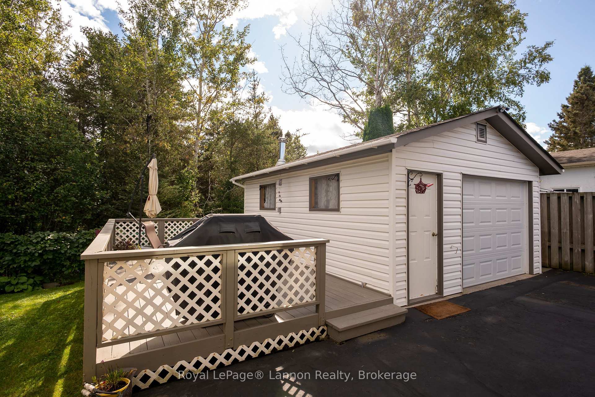 Photo 9 of 315 Rona Street, Thunder Bay, Current River — HOMEH