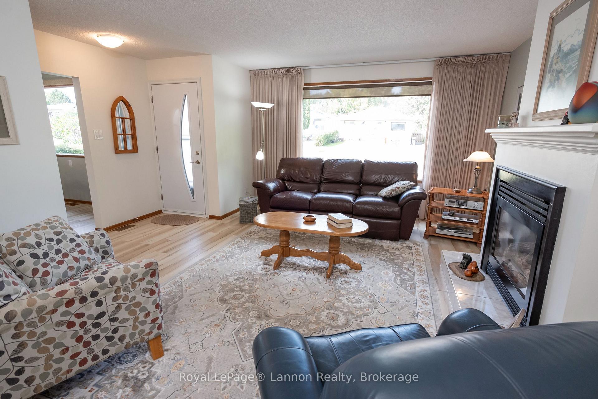 Photo 17 of 315 Rona Street, Thunder Bay, Current River — HOMEH
