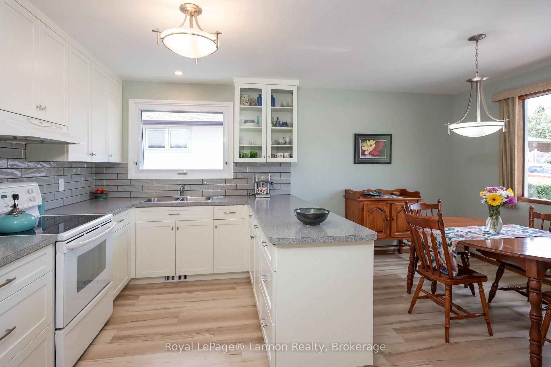 Photo 19 of 315 Rona Street, Thunder Bay, Current River — HOMEH
