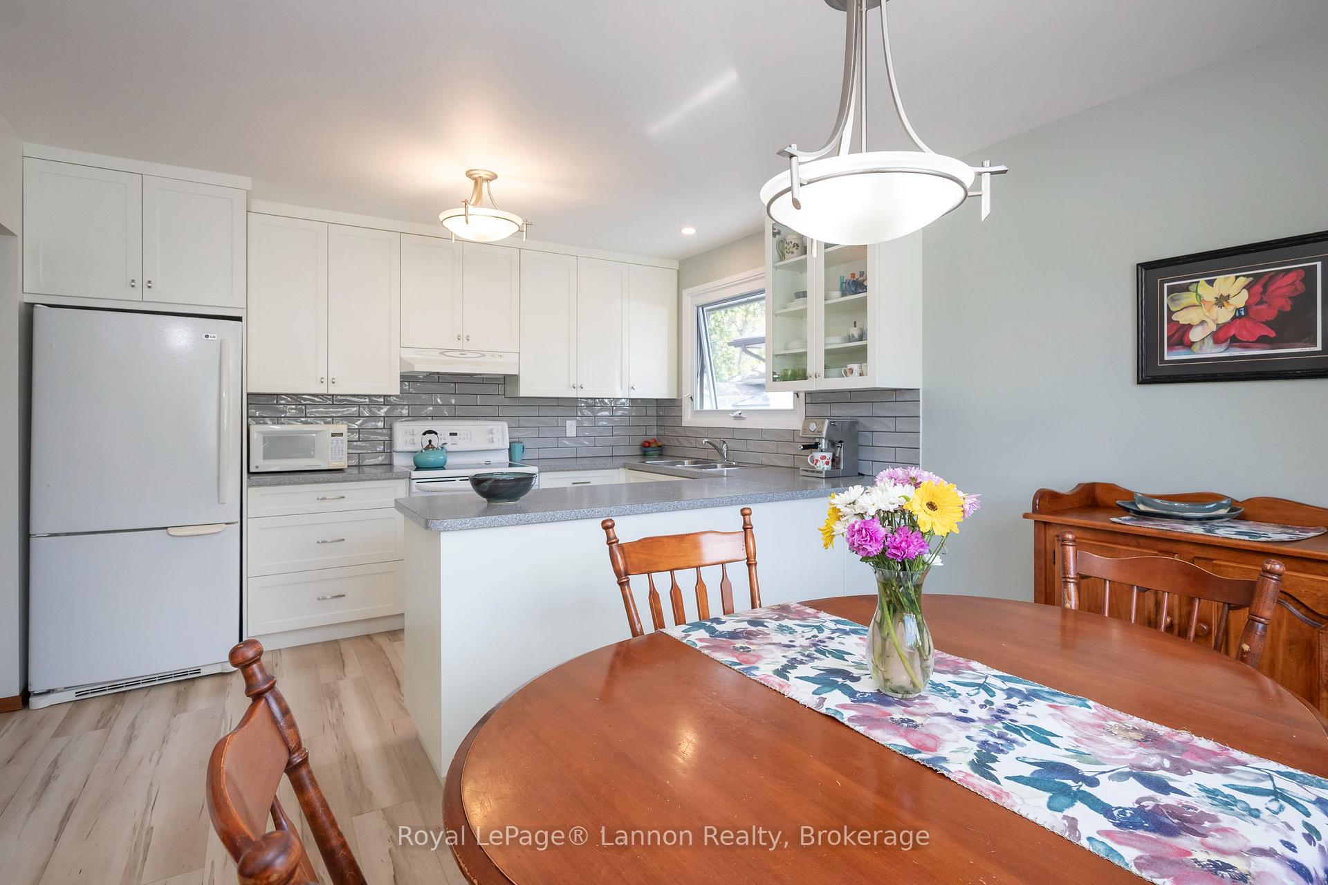 Photo 23 of 315 Rona Street, Thunder Bay, Current River — HOMEH