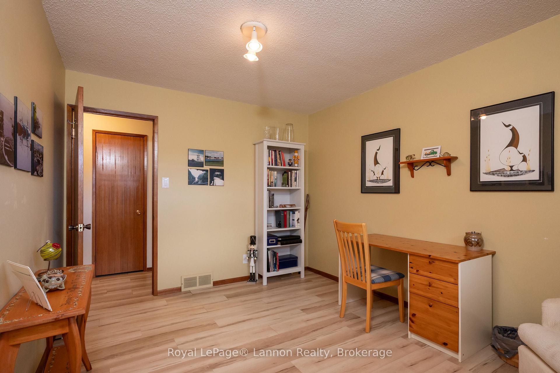 Photo 33 of 315 Rona Street, Thunder Bay, Current River — HOMEH