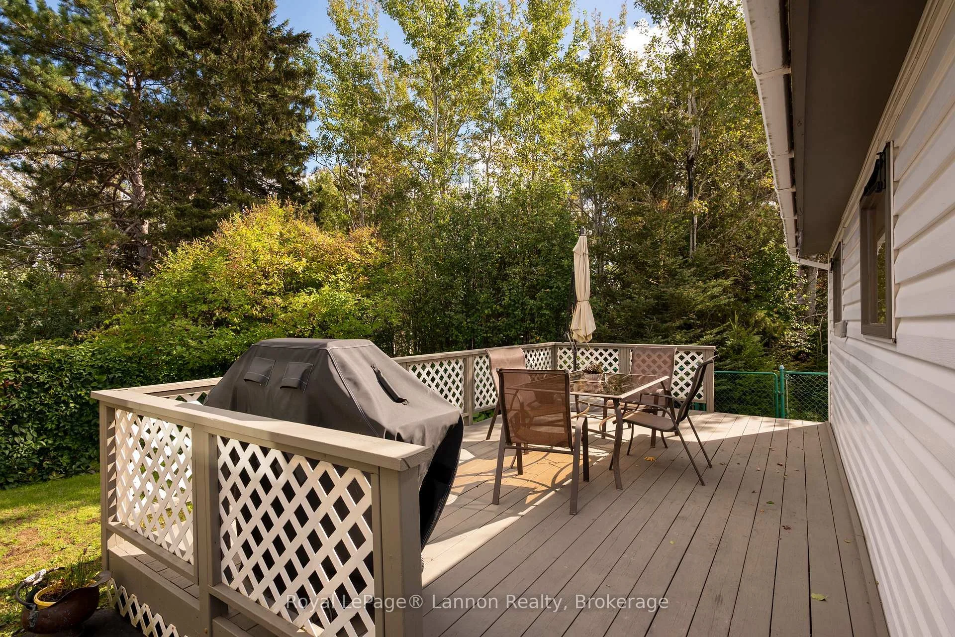 Photo 10 of 315 Rona Street, Thunder Bay, Current River — HOMEH