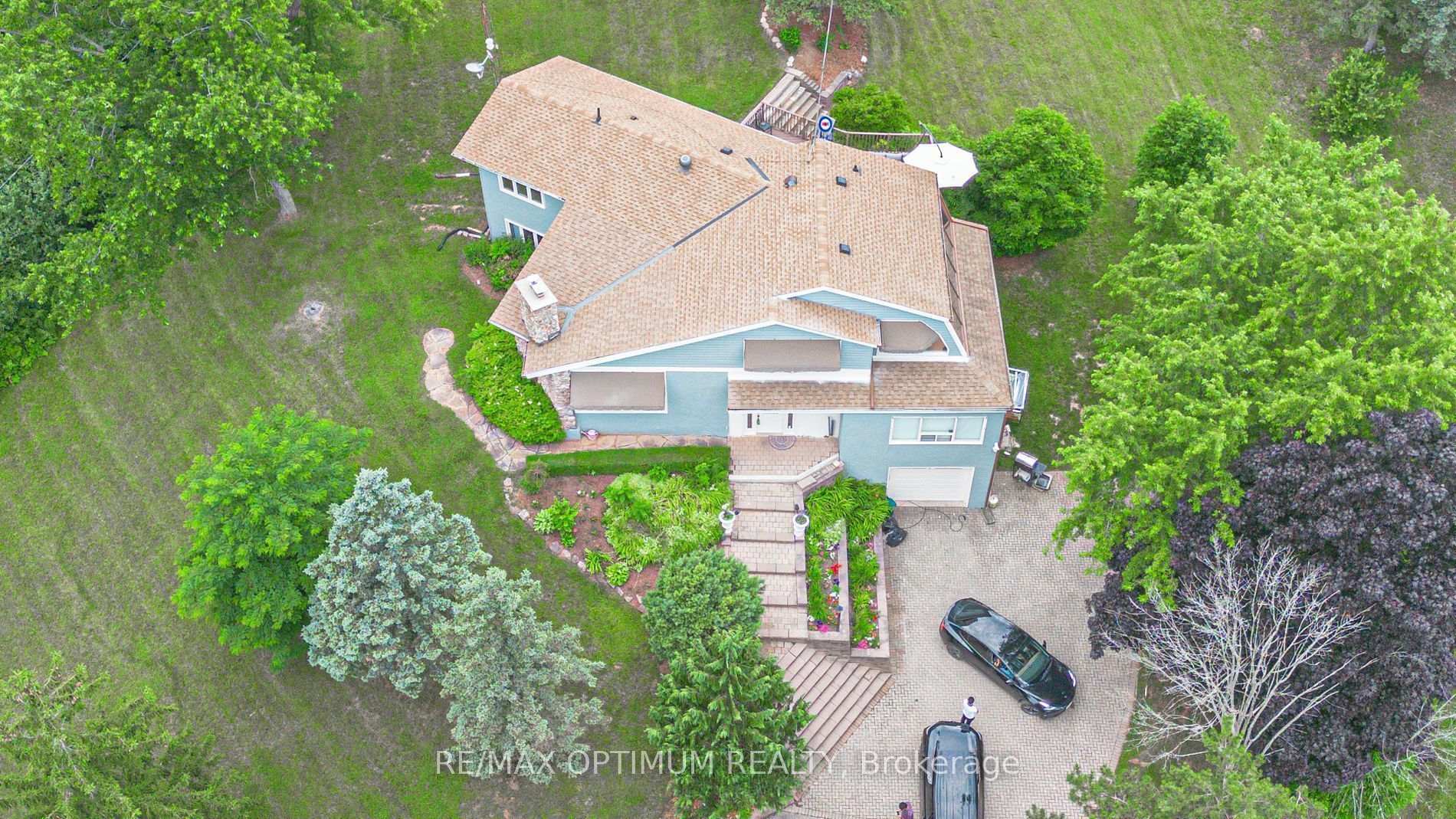 Photo of 10799 15 Side Road