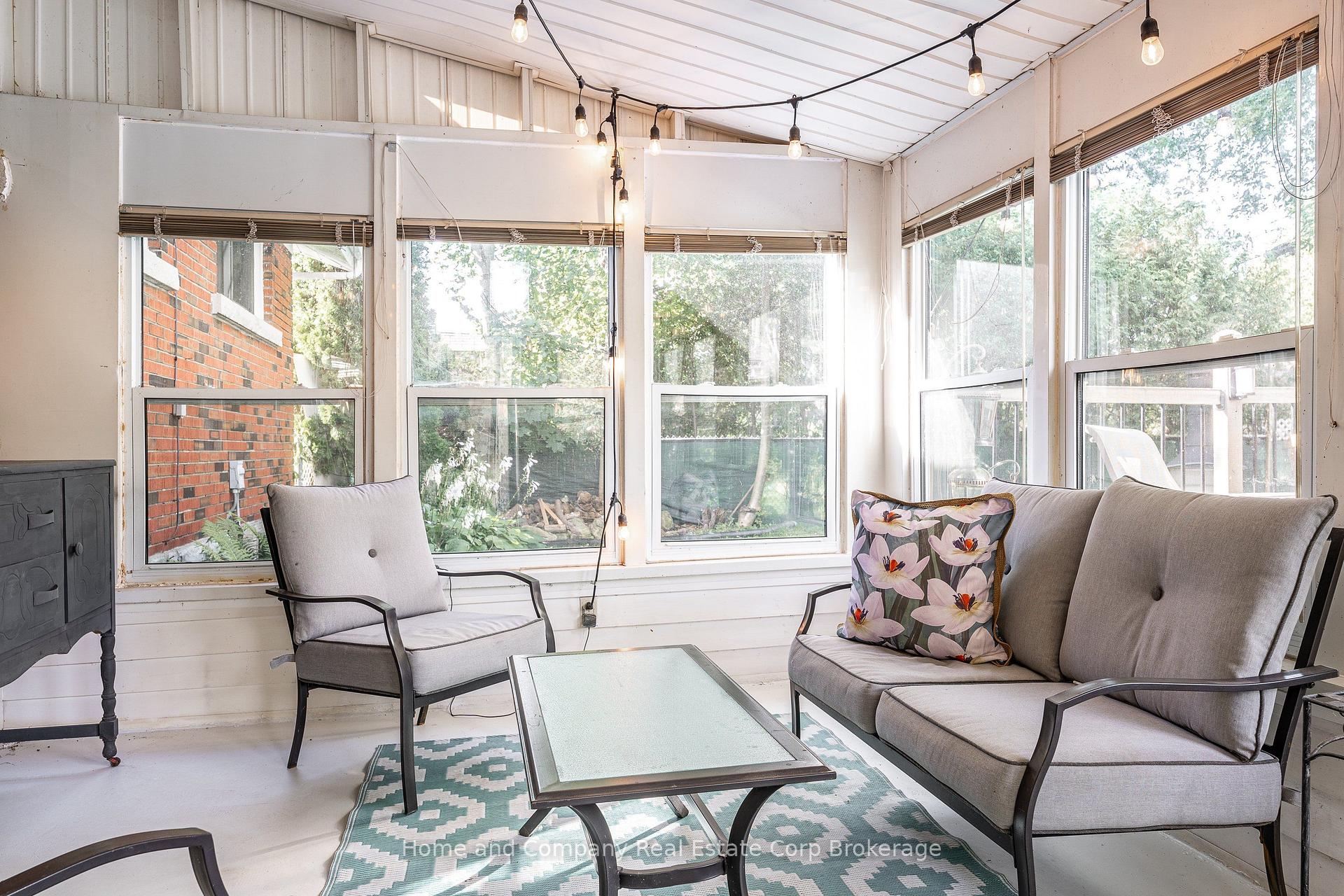 Photo 4 of 14 Burritt Street, Stratford — HOMEH