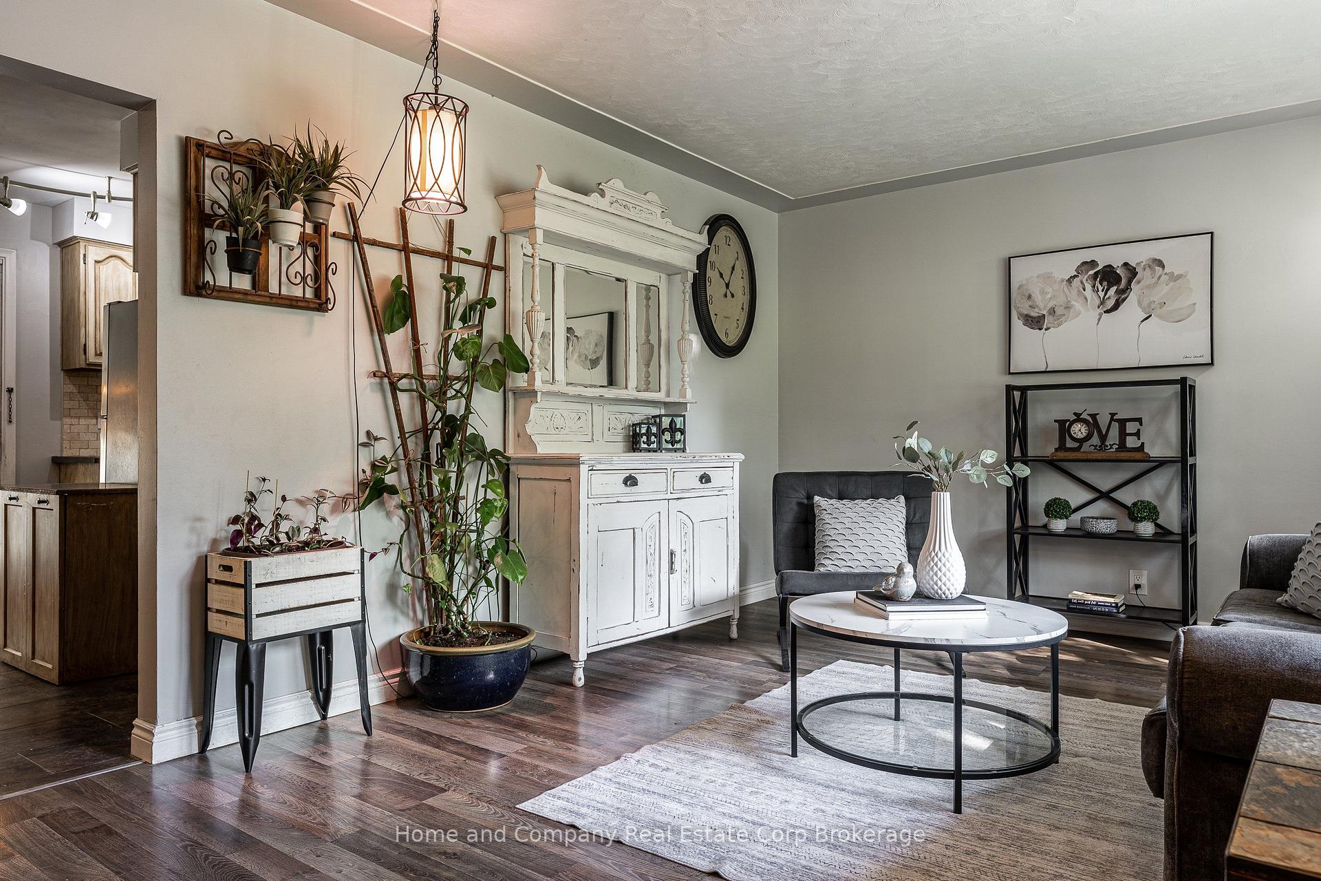Photo 8 of 14 Burritt Street, Stratford — HOMEH