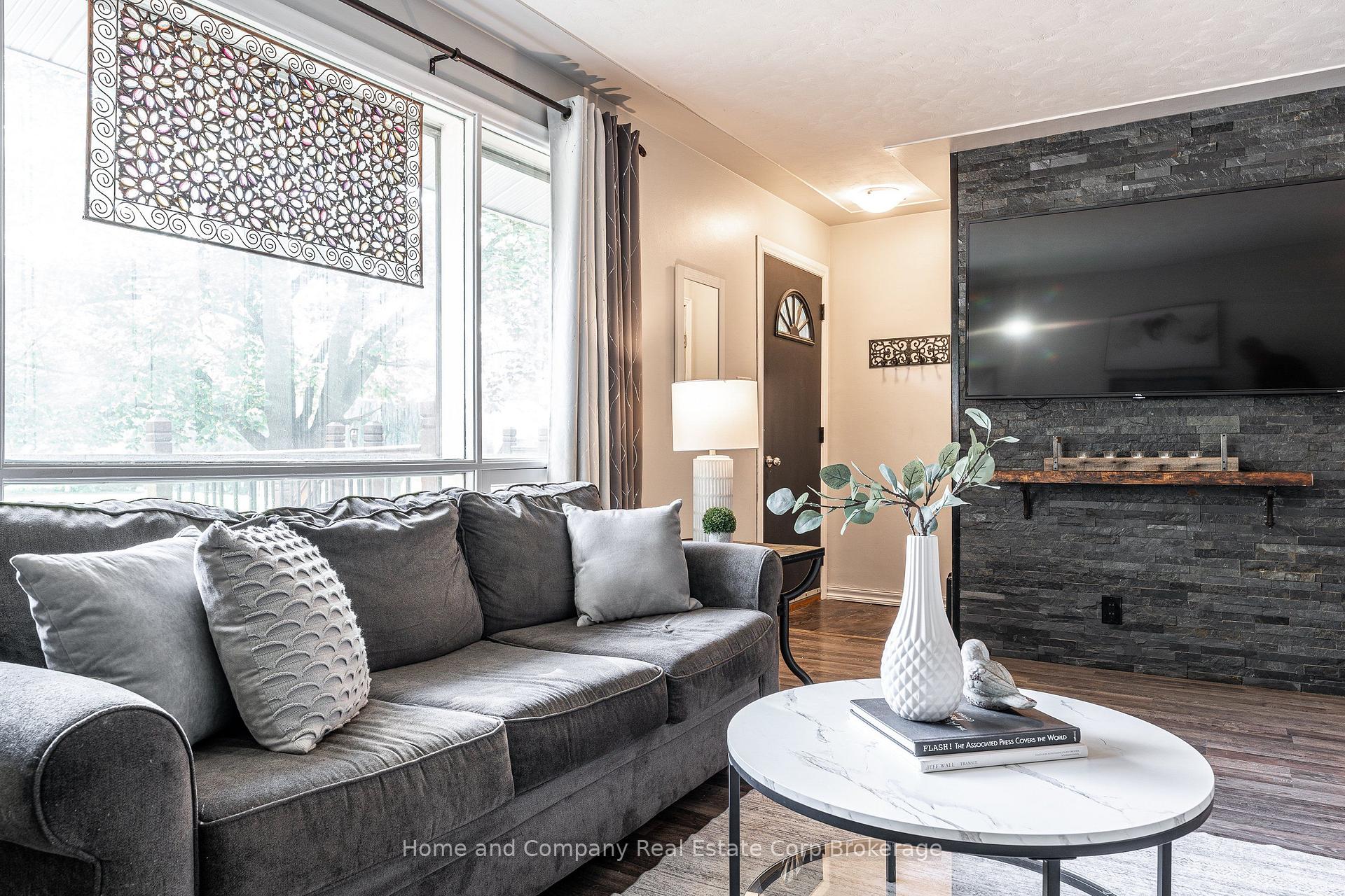 Photo 12 of 14 Burritt Street, Stratford — HOMEH