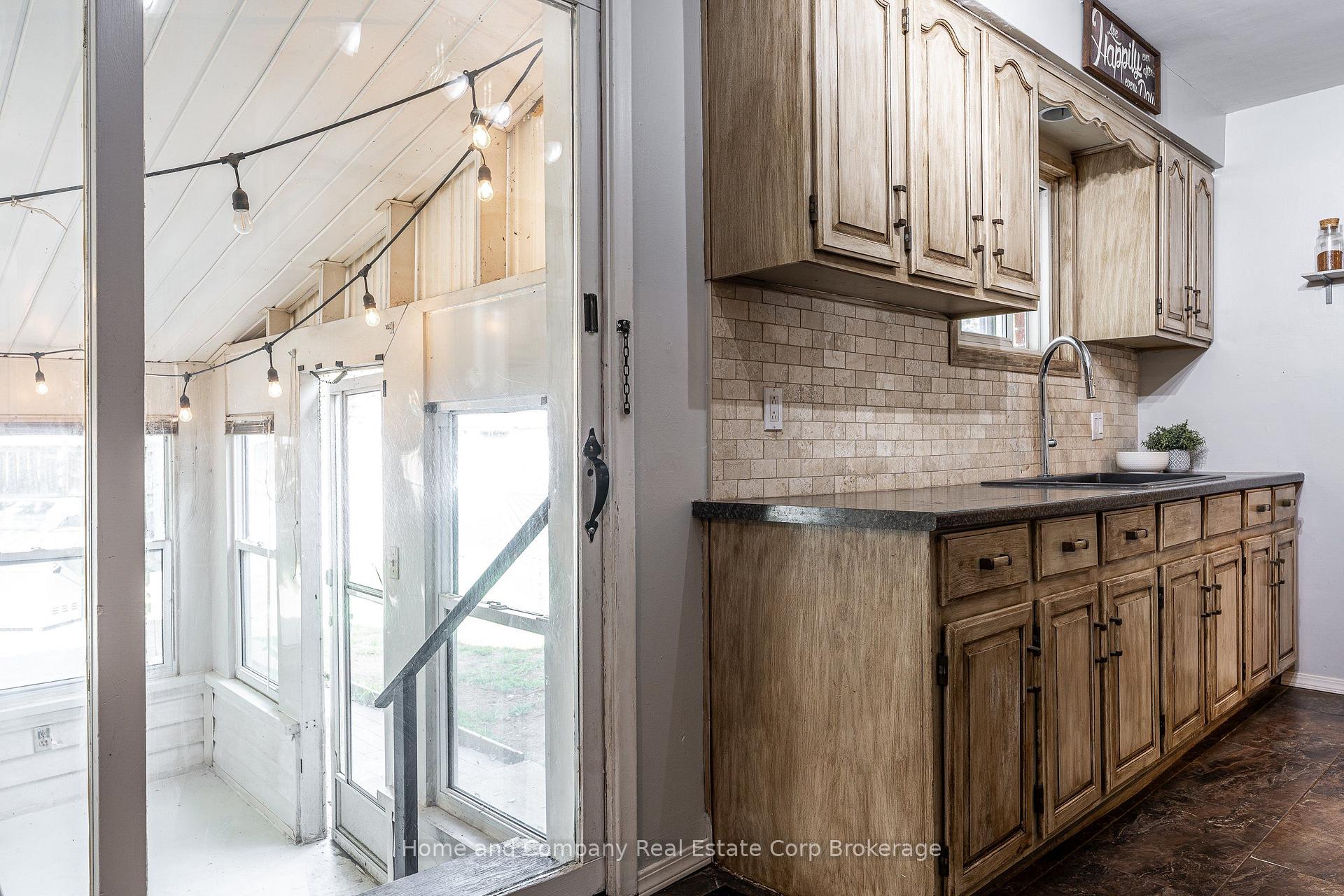 Photo 15 of 14 Burritt Street, Stratford — HOMEH