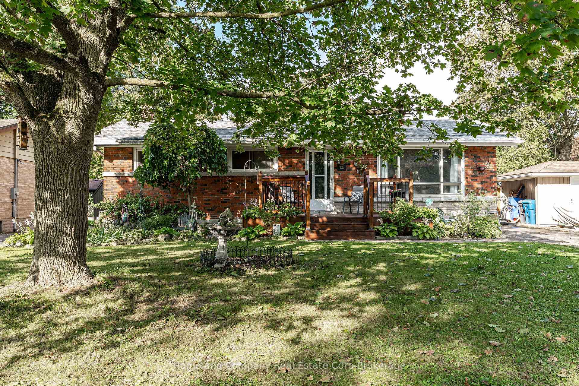 Photo 39 of 14 Burritt Street, Stratford — HOMEH