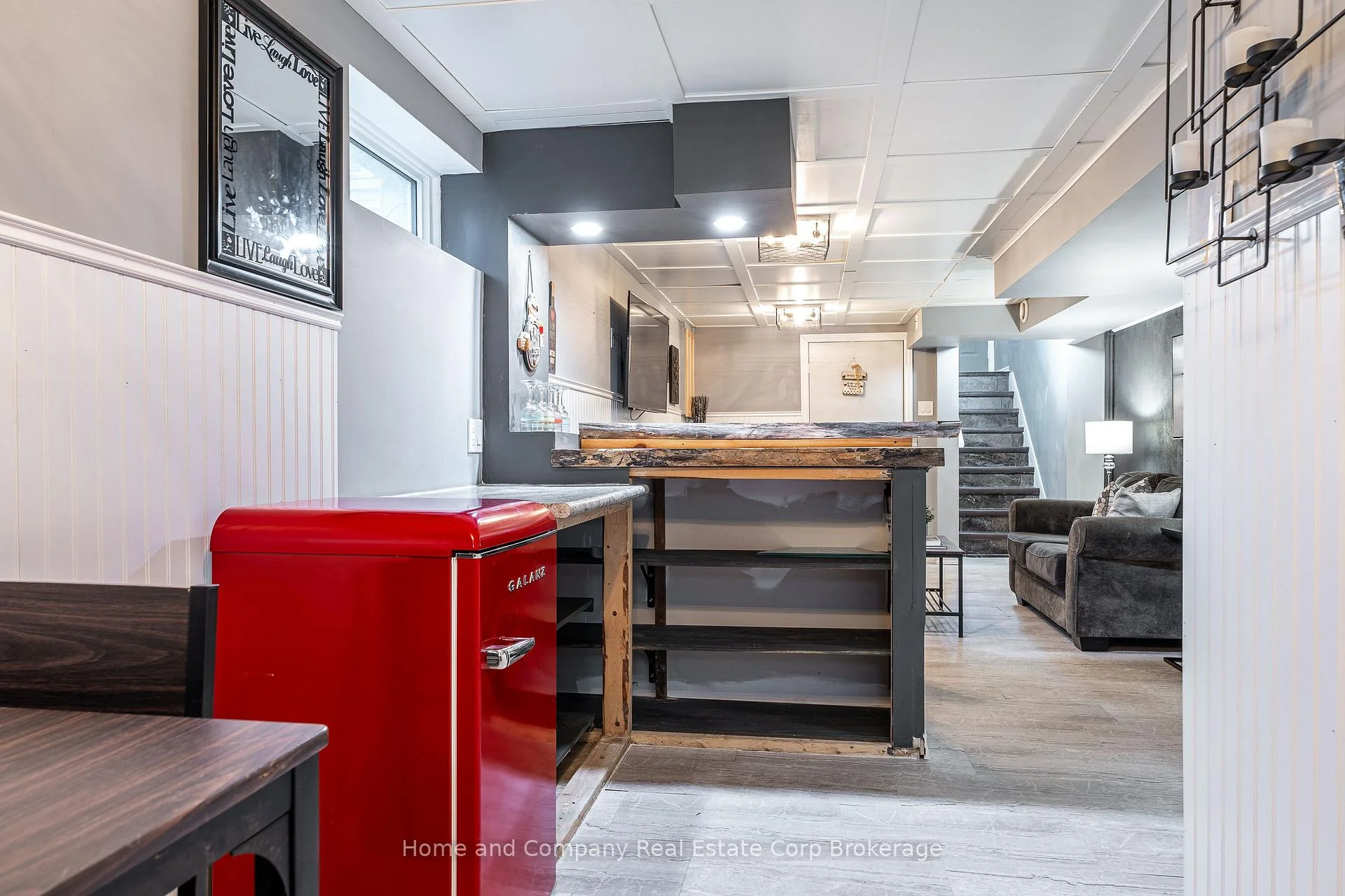 Photo 33 of 14 Burritt Street, Stratford — HOMEH
