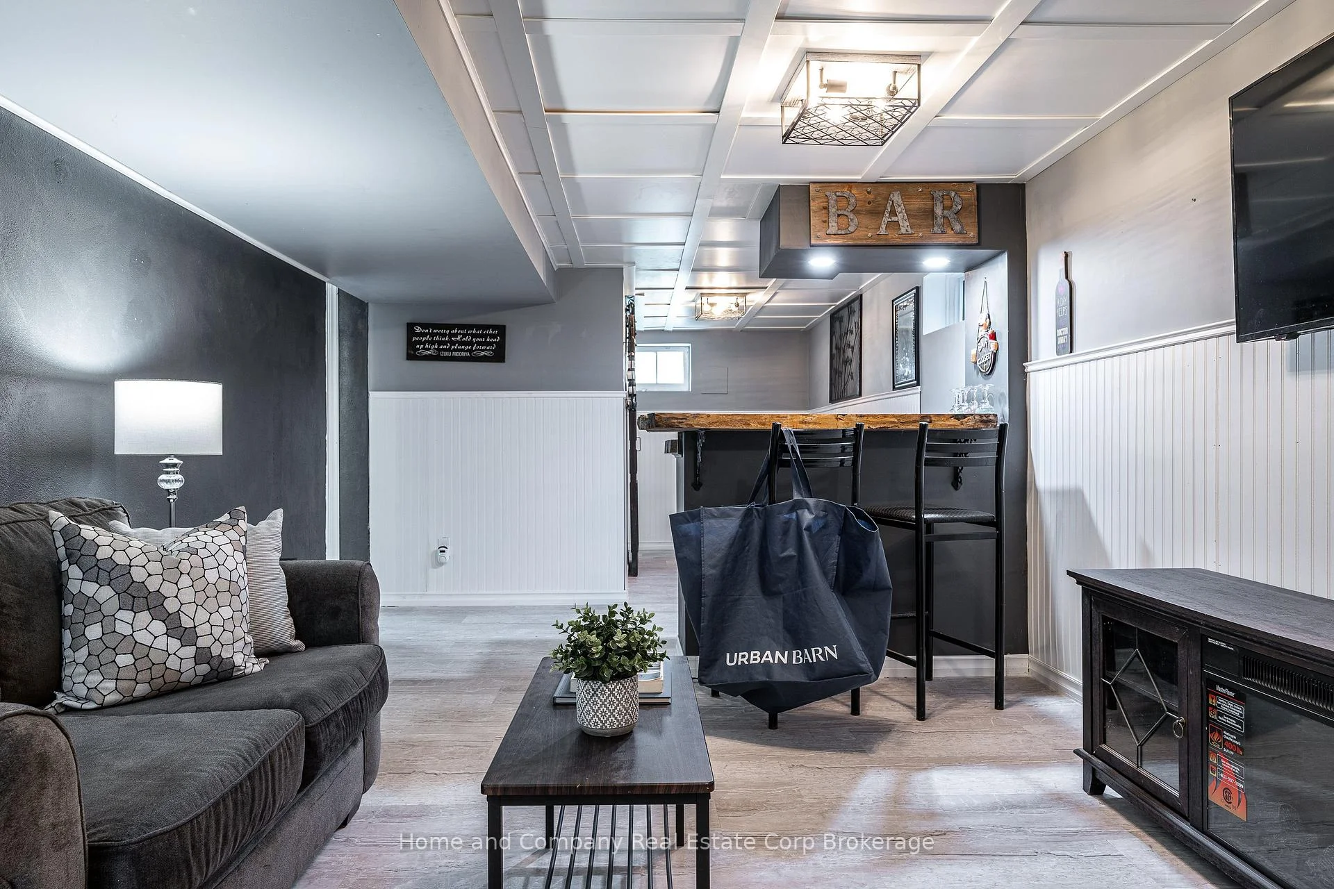 Photo 35 of 14 Burritt Street, Stratford — HOMEH