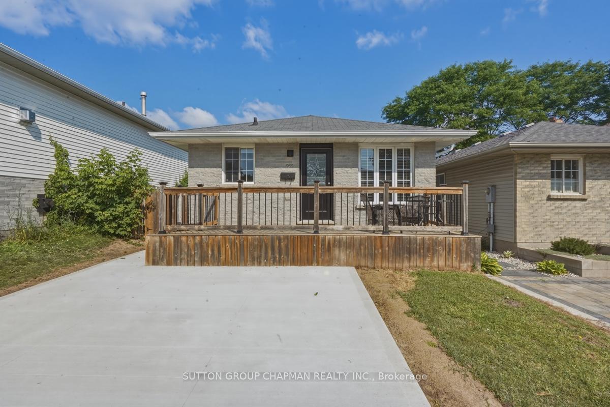 Photo 1 of 955 Lawson Road, London, North I — HOMEH