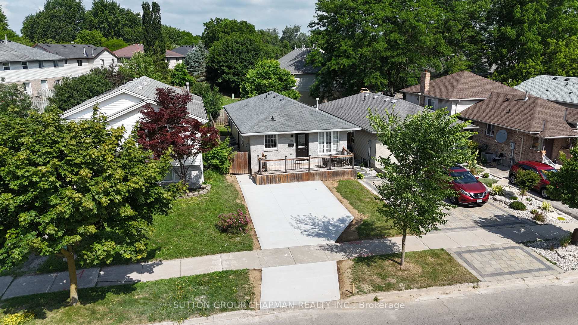 Photo 2 of 955 Lawson Road, London, North I — HOMEH