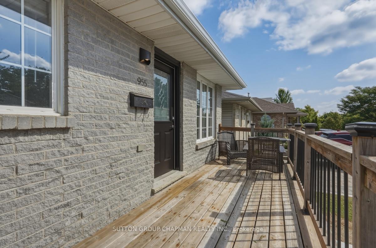 Photo 3 of 955 Lawson Road, London, North I — HOMEH
