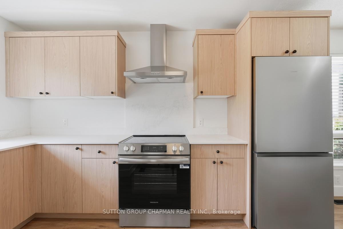 Photo 9 of 955 Lawson Road, London, North I — HOMEH
