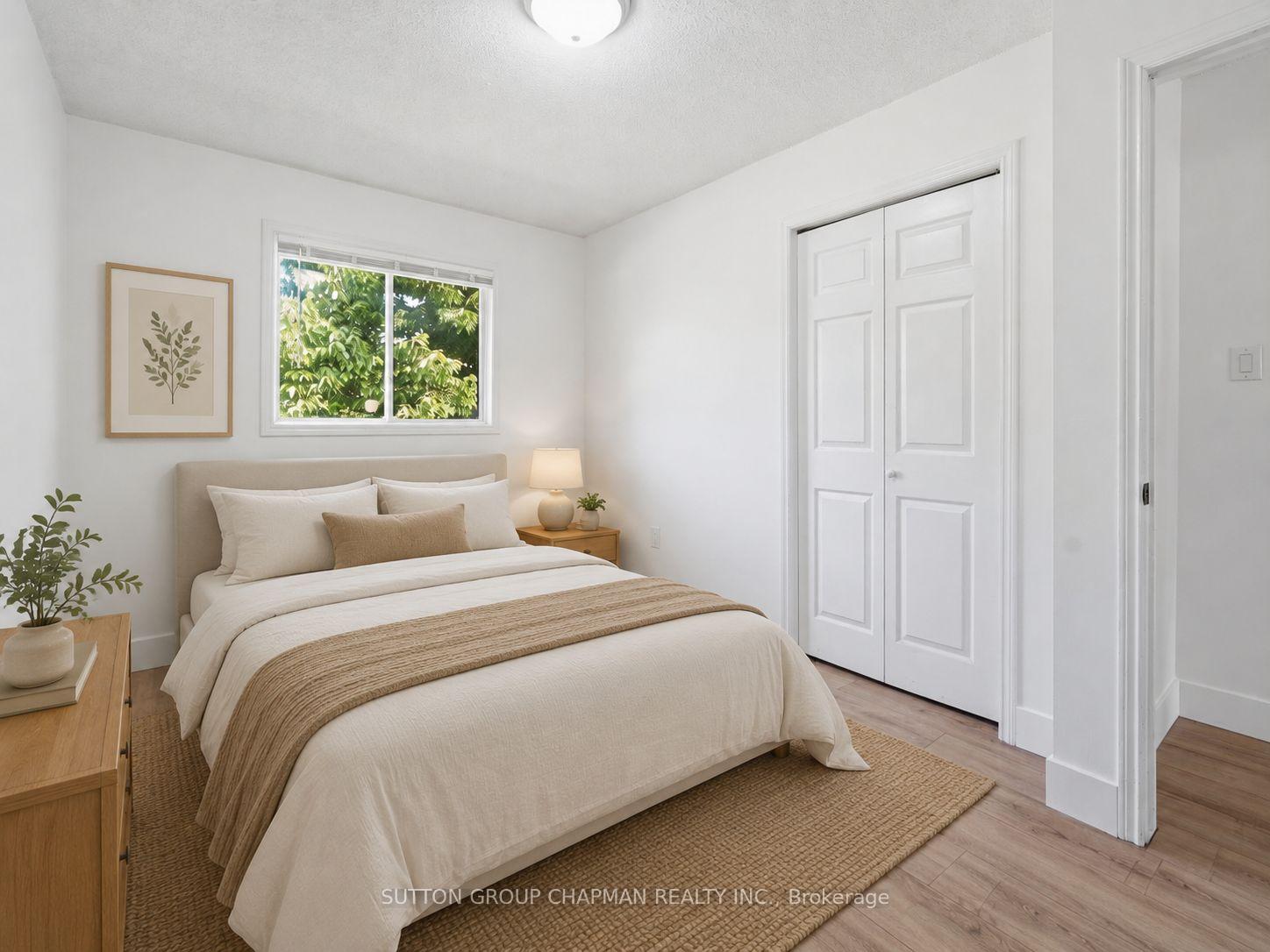 Photo 14 of 955 Lawson Road, London, North I — HOMEH