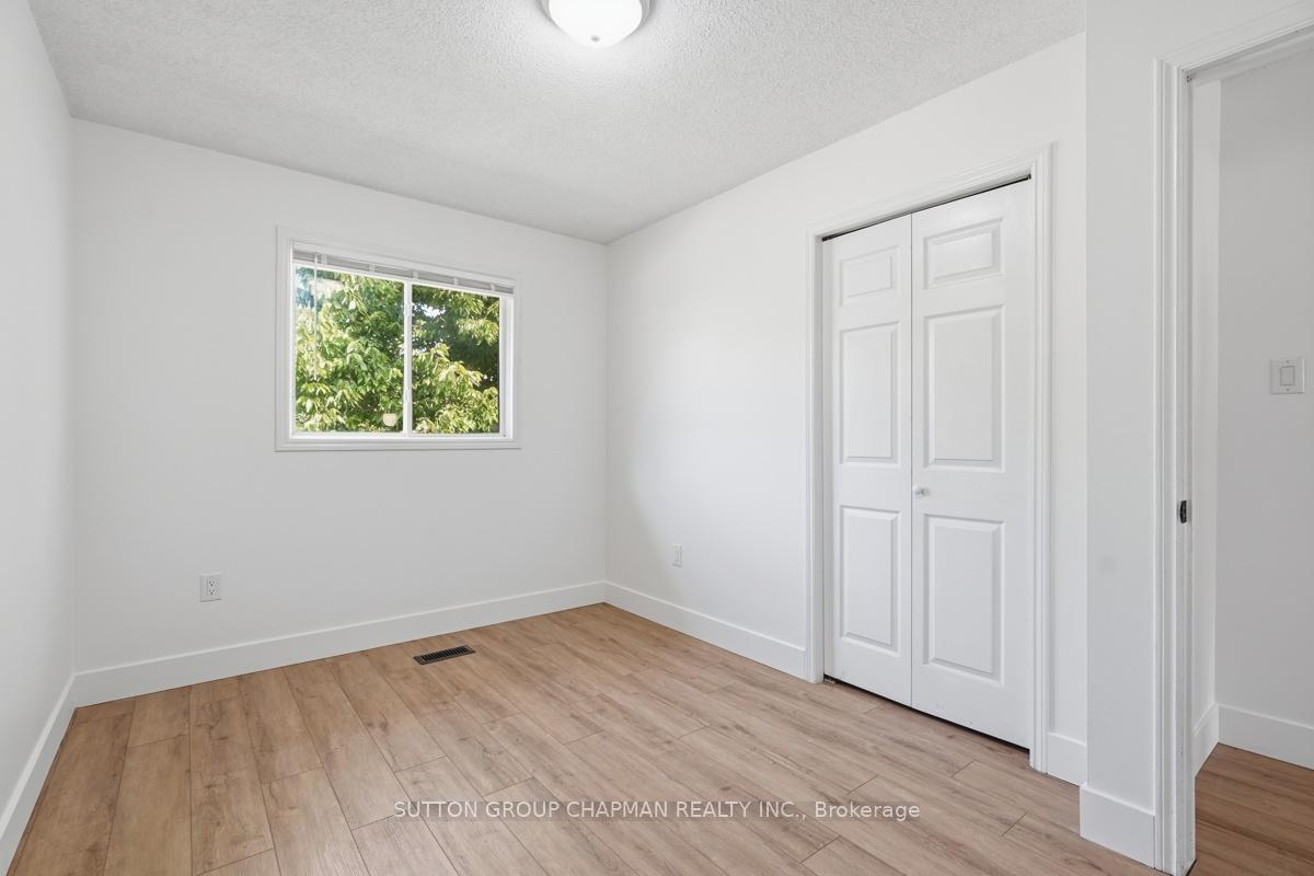 Photo 15 of 955 Lawson Road, London, North I — HOMEH