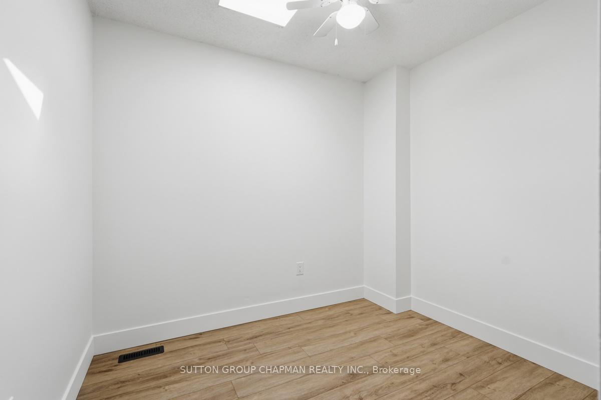 Photo 17 of 955 Lawson Road, London, North I — HOMEH