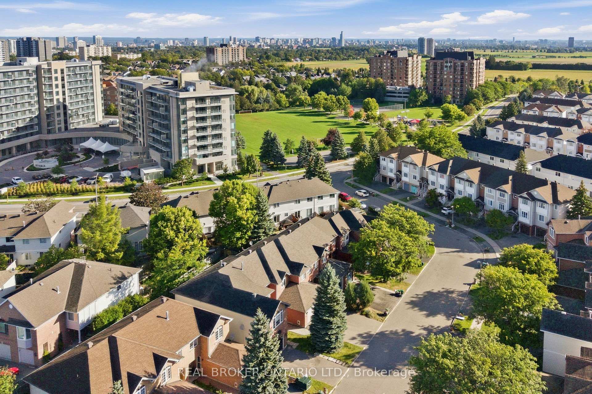 Photo 13 of 34 Scout Street, Ottawa, Central Park — HOMEH