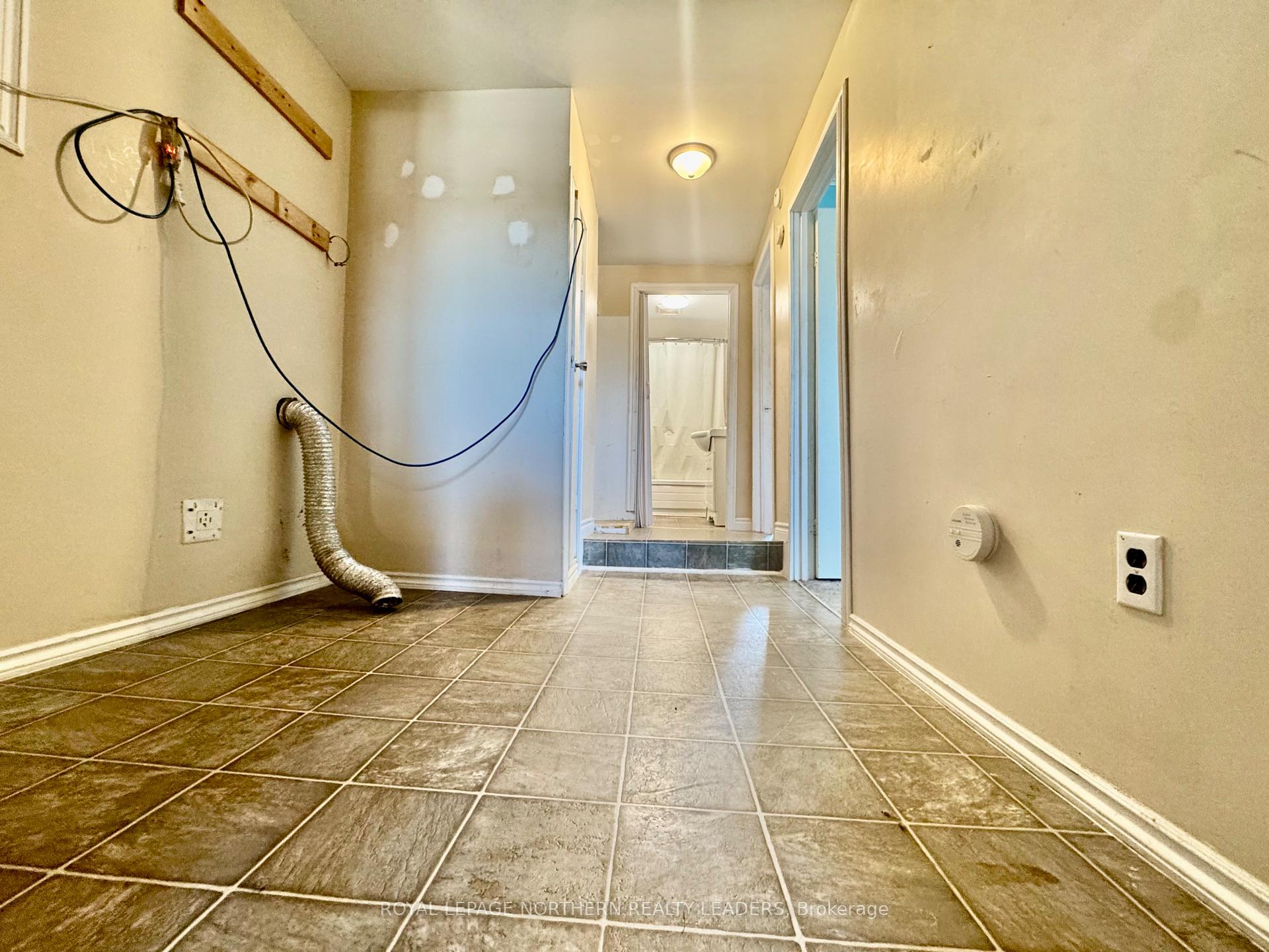 Photo 17 of 80 Fourth Avenue, Timmins, SCH - Main Area — HOMEH
